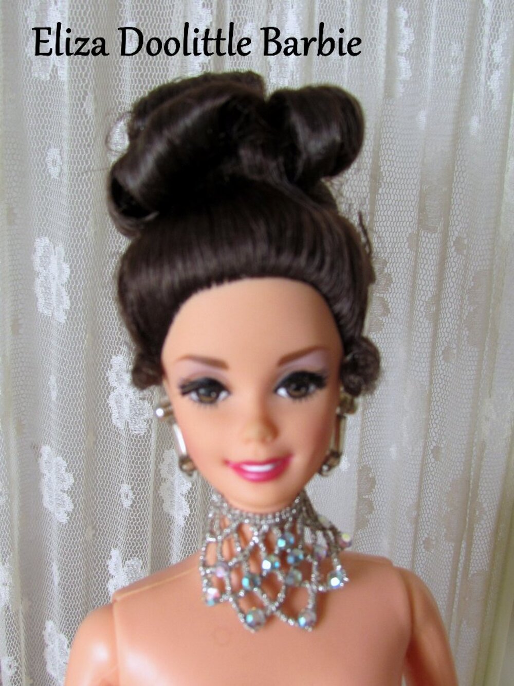 BARBIE ELIZA DOOLITTLE, ELEGANT HAIR-DO, EYELASHES, NECKLACE, EARRINGS, in BOX